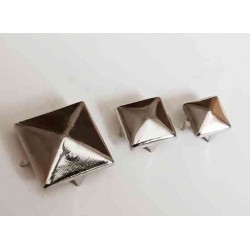 Pyramida
