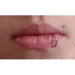 Falešný Piercing jednoduchý